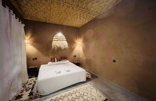 Tagounite Hotel | Discover Dar Talmoudi: Family-Friendly Hostel with Breakfast