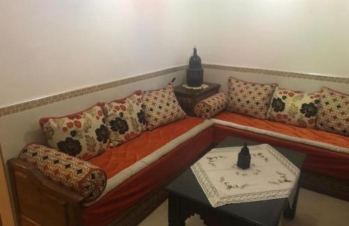 Tamrhakht Apartment | Family-Friendly Stay at Dar Véronique Awaits You