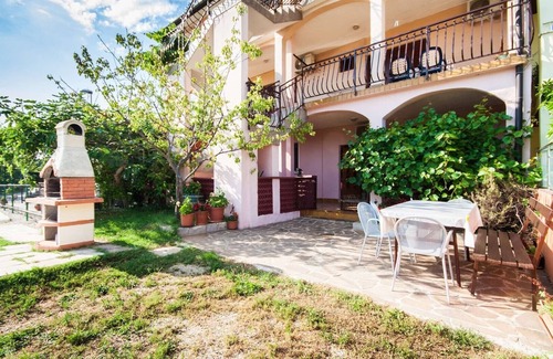 Monterol Apartment | Discover DARA House: Family-Friendly Apartments with Pool