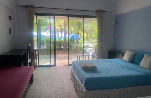 Ko Lanta Hotel | Stay at Darawadd Lanta with Pool and Ocean Views