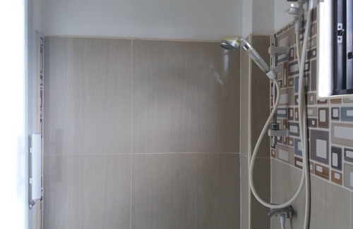 Tagbilaran House | Comfortable Darcey Residences: Family-Friendly with Spa
