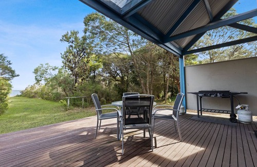 Forge Creek House | Dargo - Waterfront Retreat: Secluded lodges perfect for nature lovers