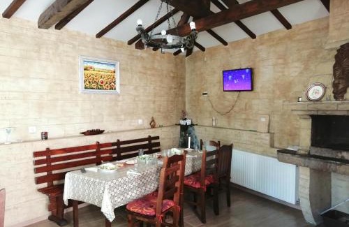 Sapareva Banya House | Oceanfront Dariya Guest House with Hot Tub & Breakfast