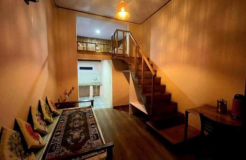 Darjeeling House | Welcoming Darjeeling BnB: Family-Friendly & Pet Friendly Stay