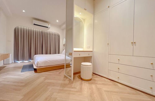 Bangkok Old Town House | Darlene House