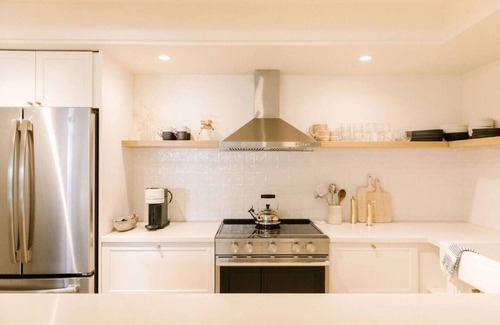 Carpinteria Condo | Beautiful Condo on Linden Ave. with Oceanfront Views