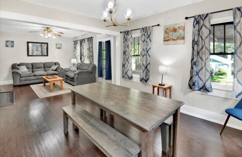Birmingham House | Charming Druid Hills Oasis: Pet & Child Friendly Stay