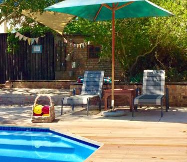 Darling House | Charming Darling Lodge Guest House with Oceanfront Views