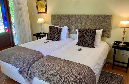 Darling House | Charming Darling Lodge Guest House with Oceanfront Views