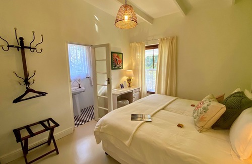 Darling House | Delightful Darling Lodge Guest House with Pool & Breakfast