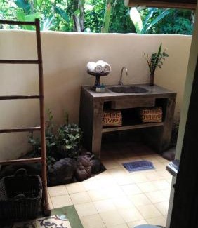 Sidemen Resort | Relax at Darmada Eco Resort: 4-Star Oceanfront Escape