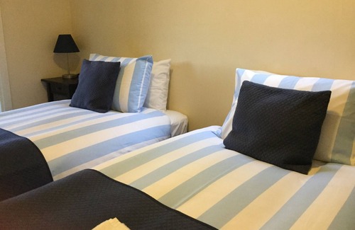 Invermoriston Bed & Breakfast | Cozy Darroch View B and B: Rated 9/10 with Breakfast Included