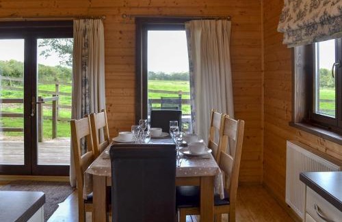 Witheridge House | Discover Dartmoor: Family-Friendly & Pet Welcoming Retreat