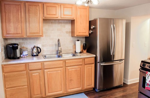 Owatonna House | Guest Rated 9.6: Dartt's Park Garden View with Pool & Spa