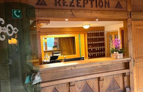 Krieglach Hotel | Exquisite Alpl Resort: Pet-Friendly Stay with Spa Access