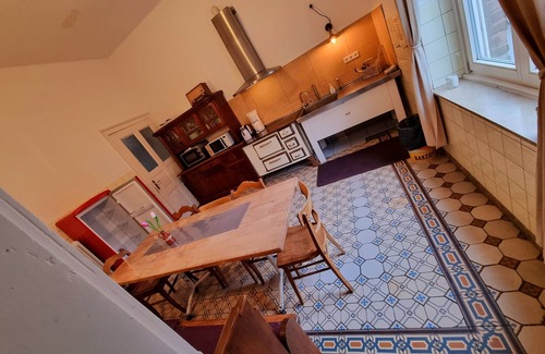 Kevelaer House | Das Alte Pastorat: Stylish Retreat with Family-Friendly Amenities