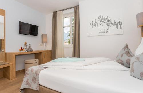 Neumarkt Hotel | Discover Das Alte Rathaus: Top-Rated Pet-Friendly Retreat