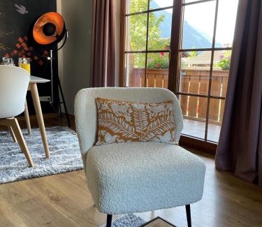 Oberau Apartment | Indulge in Comfort at Das Bergquartier - Ferienwohnung Rabenkopf