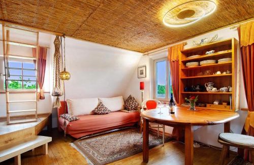 Pfullendorf Apartment | Guest Rated: Das blaue Haus - Family-Friendly Retreat