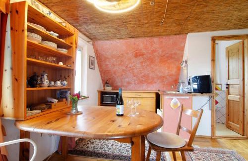 Pfullendorf Apartment | Guest Rated: Das blaue Haus - Family-Friendly Retreat