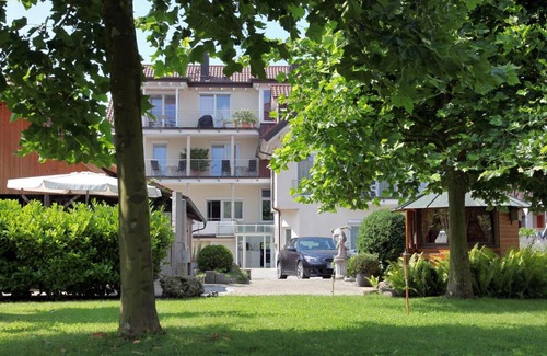 Hagnau Apartment | Family-Friendly Retreat at das Blum - Rated 9.3/10!