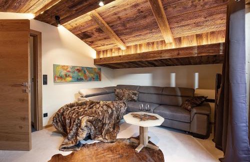 Kirchberg in Tirol Ski Chalet | Indulge at das brunn - 4-Star Chalet with Ocean Views