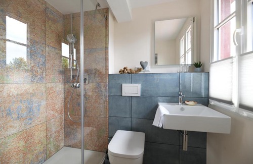 Heppenheim Apartment | Discover Das Schiefe Haus - Wohnung "Weinlage" at 9.1/10