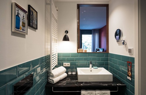 Grenzach-Wyhlen Hotel | Explore Das Eckert: 4-Star Stay with Pool & Family Dining