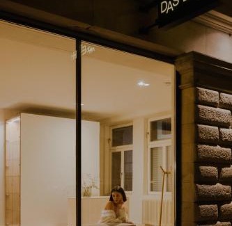 Heusteigviertel Hotel | Unforgettable Experience at Das Edith - Guest Rated 9.6