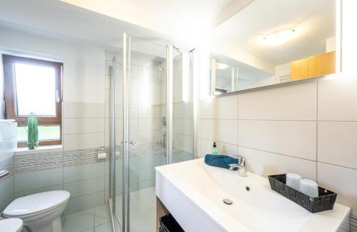 Verwaltungsgemeinschaft Hornergruppe House | Relax at Das Ferienhaus Fischen with Oceanfront Views