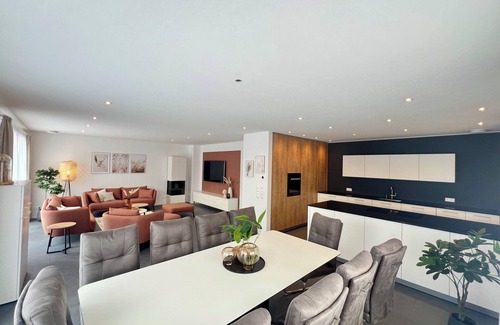 Lechbruck House | Relax at Das Ferienhaus "sarah" with Spa & Family Amenities
