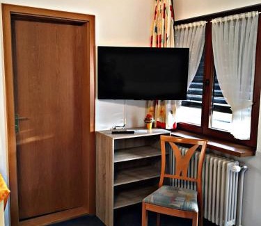Eimeldingen Hotel | Exceptional Stay at Das Gästehaus Eimeldingen - Kid Friendly