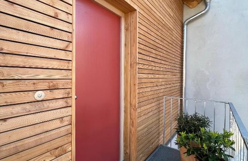 Loerrach Apartment | Explore Das grüne Haus in Lörrach - Family-Friendly Retreat