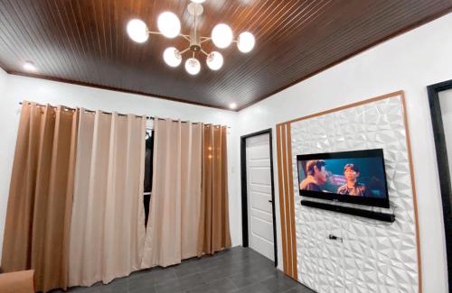 Danao City House | Cozy Stay at Das Haus with Kitchen Amenities & 8/10 Rating