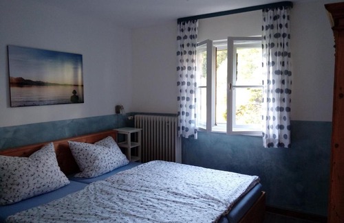 Uebersee House | Guest Rated 9/10 at Das Hauslhaus with Kitchen Amenities