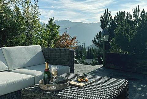 Lenzerheide Apartment | Unforgettable Stay at Das Himmelhaus Sot il Pegn - 4 Stars