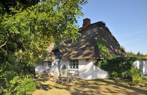 Langenhorn House | Family-Friendly Das Kätnerhaus Nordsee with 9.6/10 Rating