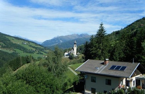 Krems in Kaernten Hotel | Family-Friendly Hotel Koch: Pet-Friendly with Ocean Views