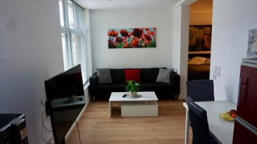 Nadorst Apartment | Cozy Apartment by the Forest - Pet and Child Friendly
