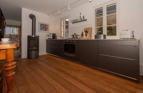 Ruppertsberg House | Ocean View Retreat at Das Kleine Winzerhaus with Spa