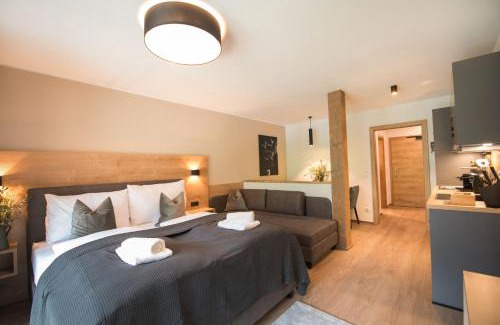 Muhlthal Apartment | Discover Das Lenz: Pet-Friendly Retreat with Pool Access