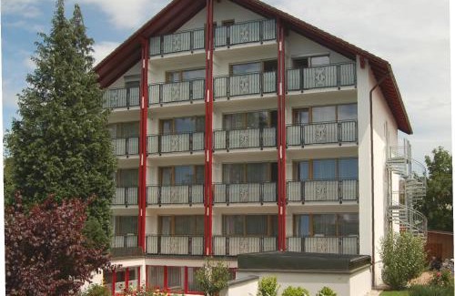 Safferstetten Hotel | Pension Maximilian: Oceanfront Retreat with Spa & Dining