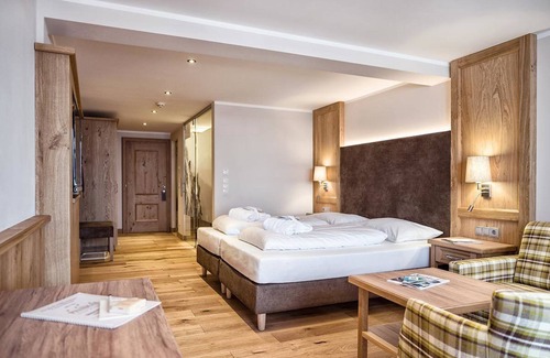 Pertisau Hotel | Experience Comfort at Das Pfandler Hotel - 4 Star Retreat