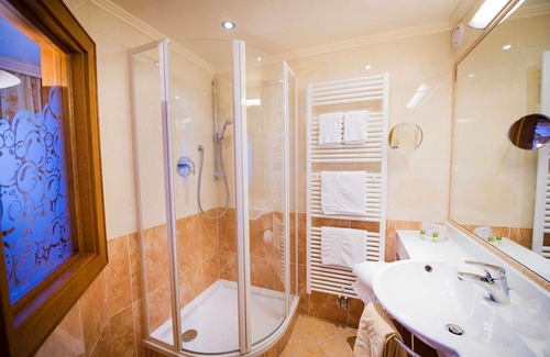 Pertisau Hotel | Experience Comfort at Das Pfandler Hotel - 4 Star Retreat