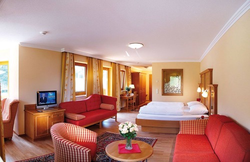 Pertisau Hotel | Experience Comfort at Das Pfandler Hotel - 4 Star Retreat