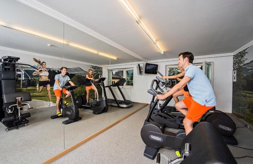 Kitzbuehel Hotel | Relax at Das Reisch: Pet-Friendly 4-Star Getaway