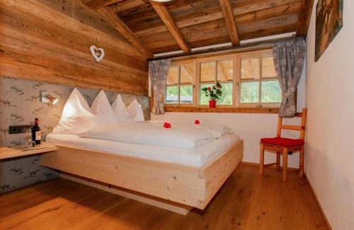 Lofer Apartment | Family-Friendly Retreat at Das Rendlgut Top 5 - Rated 9.6