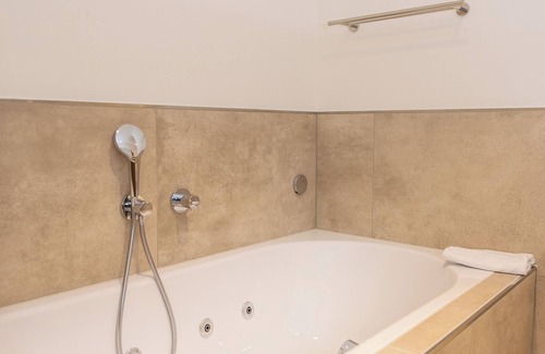 Gummersbach Hotel | Discover Das Steinmüller Hotel: Top-Rated Family Getaway