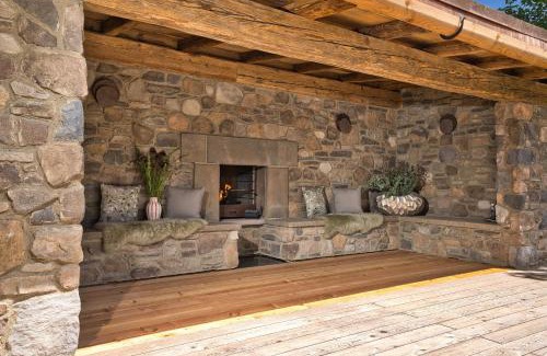 Ofterschwang Ski Chalet | Elegant Das Talgut: 5-Star Resort with Oceanfront Bliss
