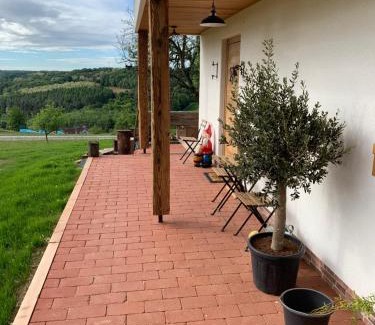 Inzenhof House | Guest Rated: Das Weinstöckl with Family-Friendly Amenities